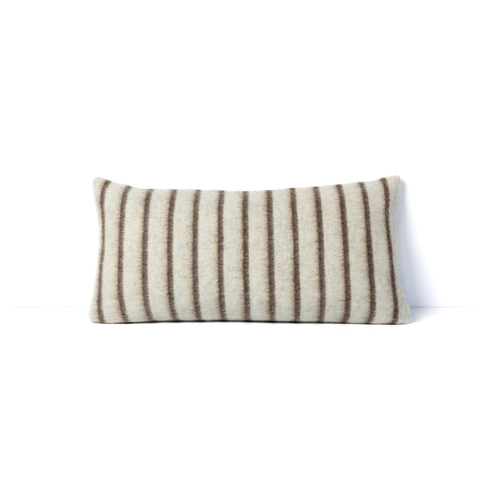 LEE HEIRLOOM THROW PILLOW 23" X 11". ZERO DYE