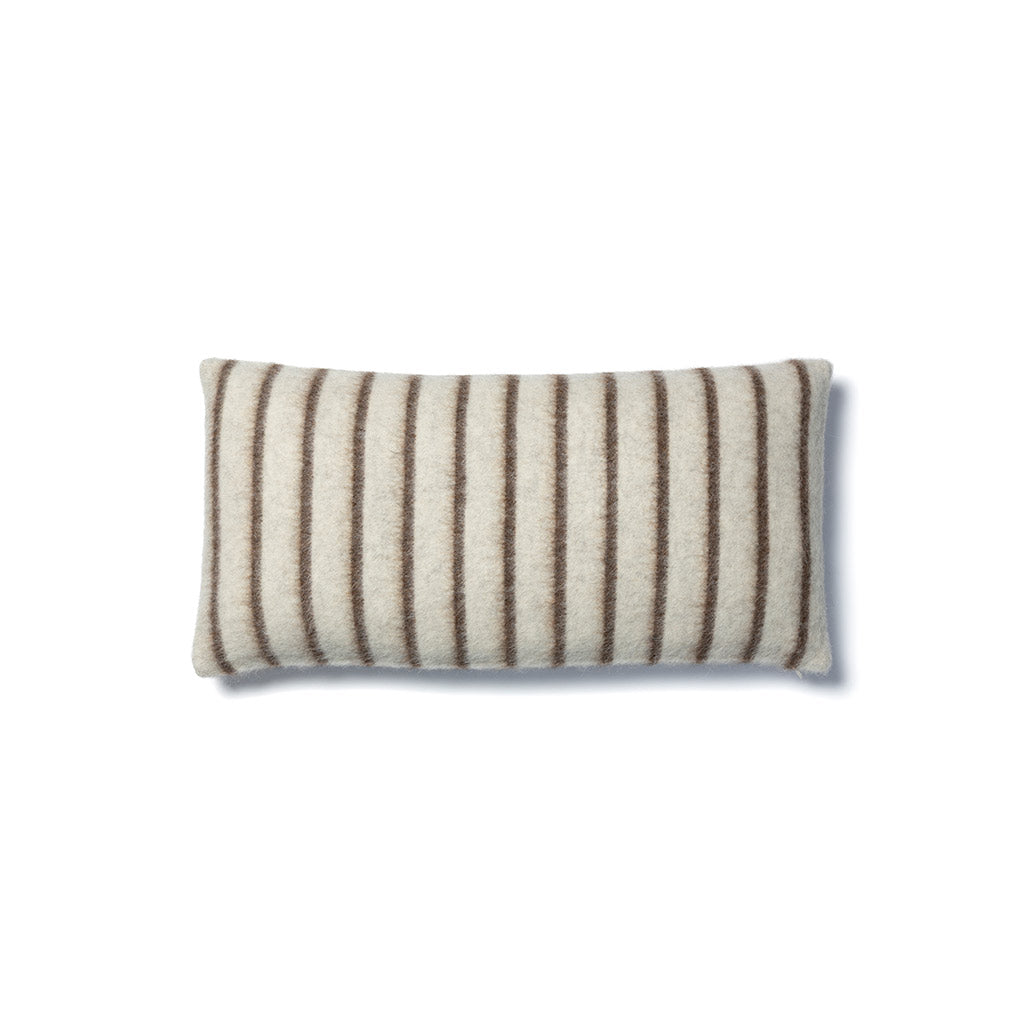 LEE HEIRLOOM THROW PILLOW 23" X 11". ZERO DYE