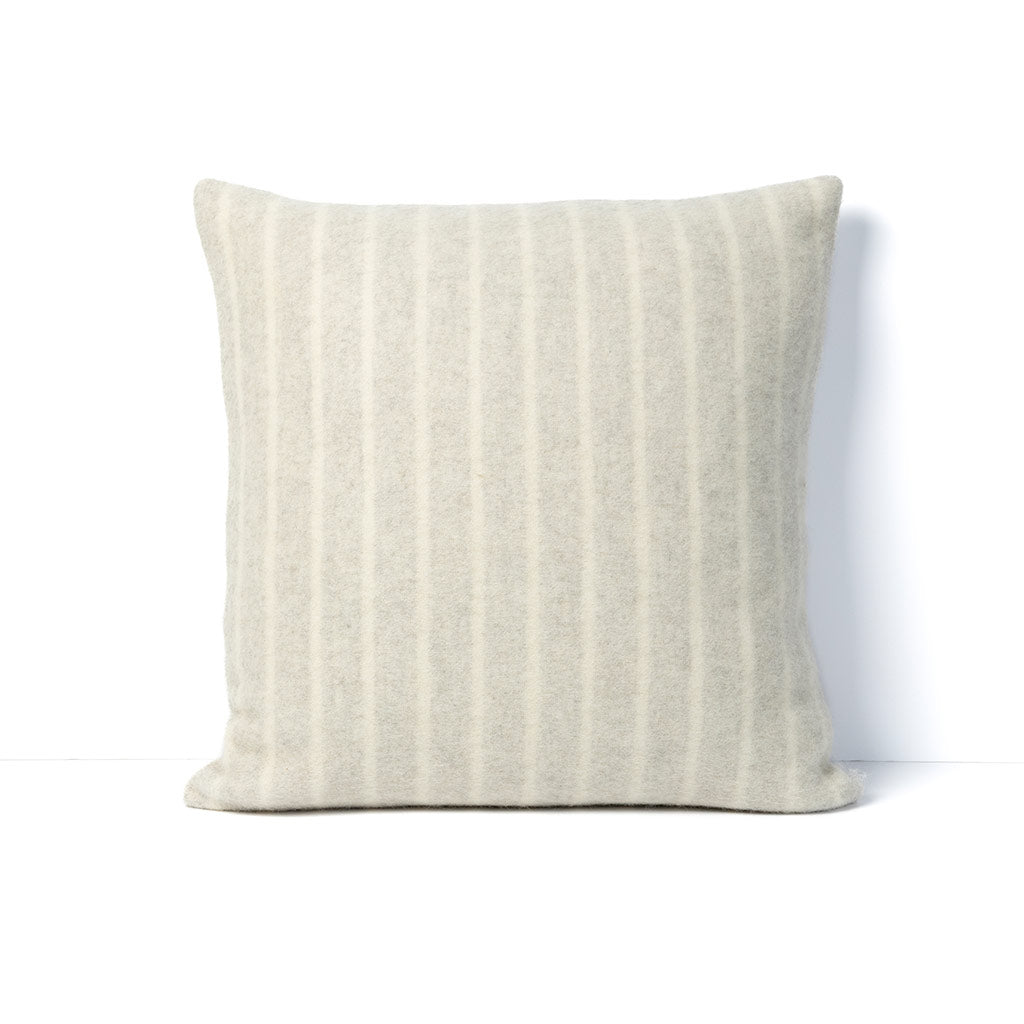 LEE HEIRLOOM THROW PILLOW 23". ZERO DYE