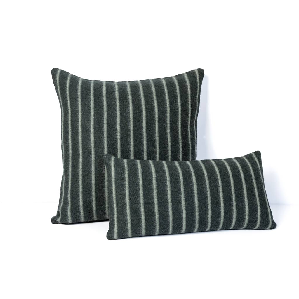 LEE HEIRLOOM THROW PILLOW 23" X 11"