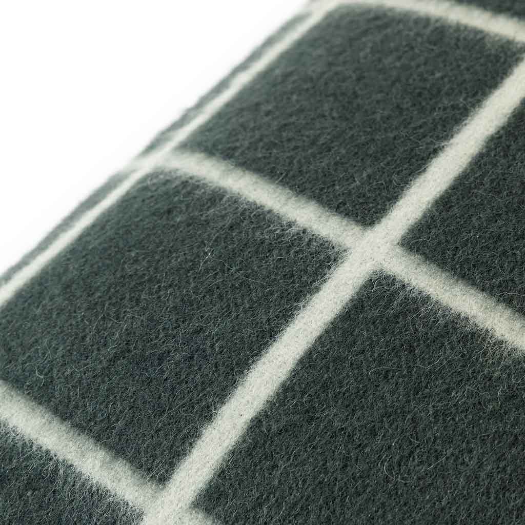 UMI HEIRLOOM THROW PILLOW 23"