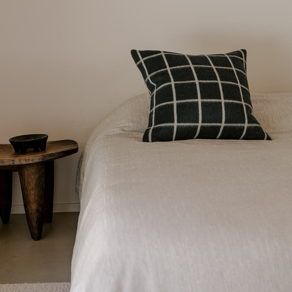 UMI HEIRLOOM THROW PILLOW 23"