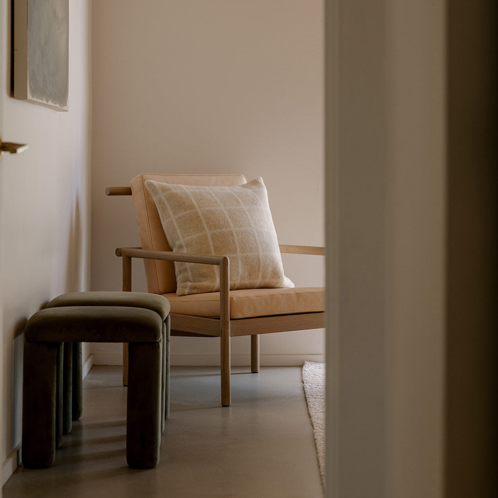 UMI HEIRLOOM THROW PILLOW 23"