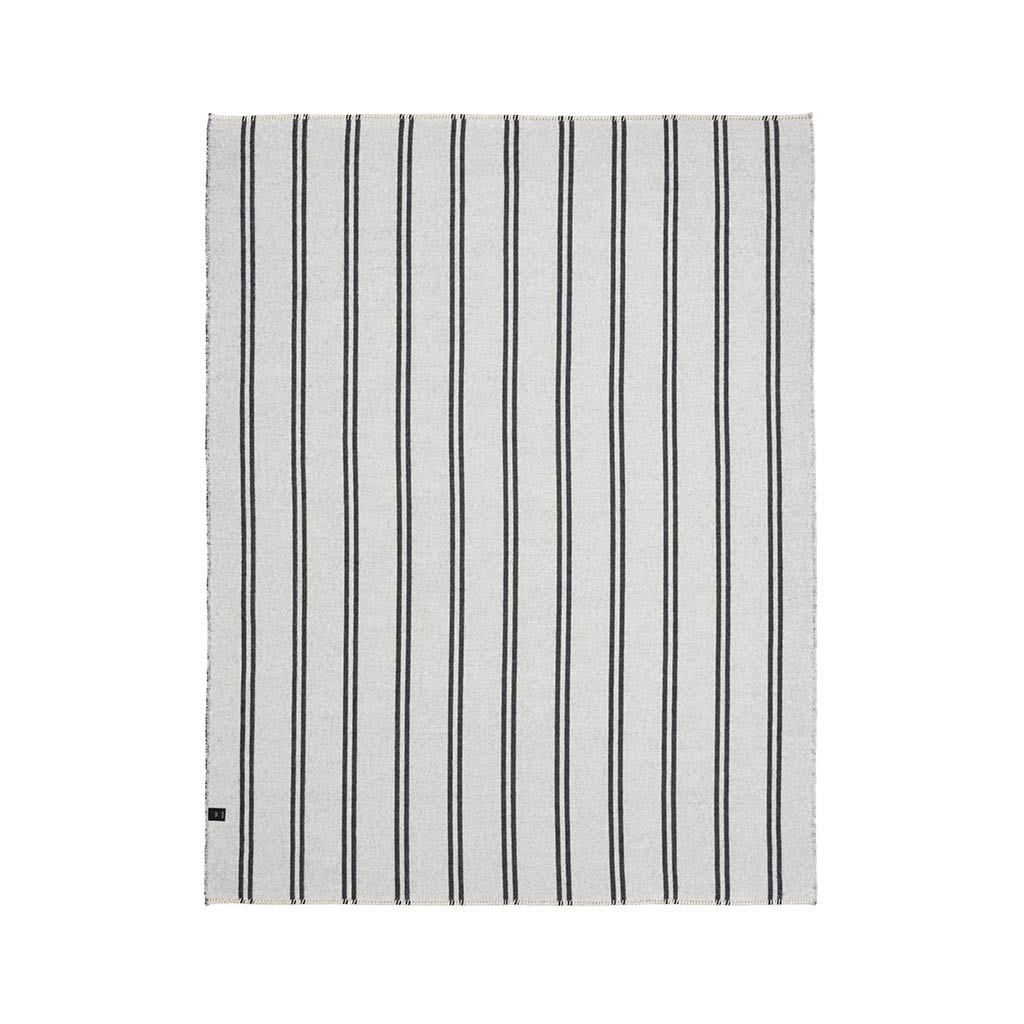 STRAITS REVERSIBLE THROW