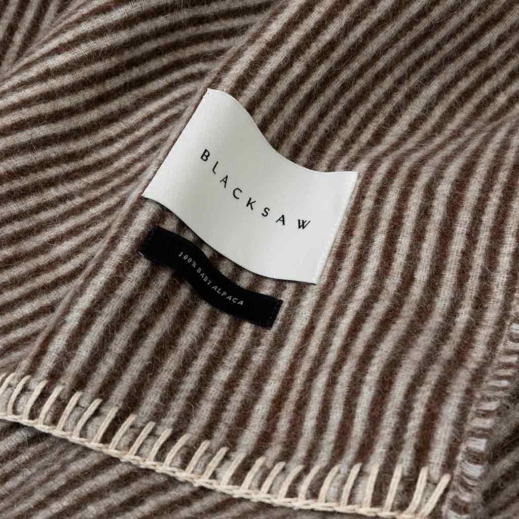 CORTEZ REVERSIBLE THROW.  ZERO DYE