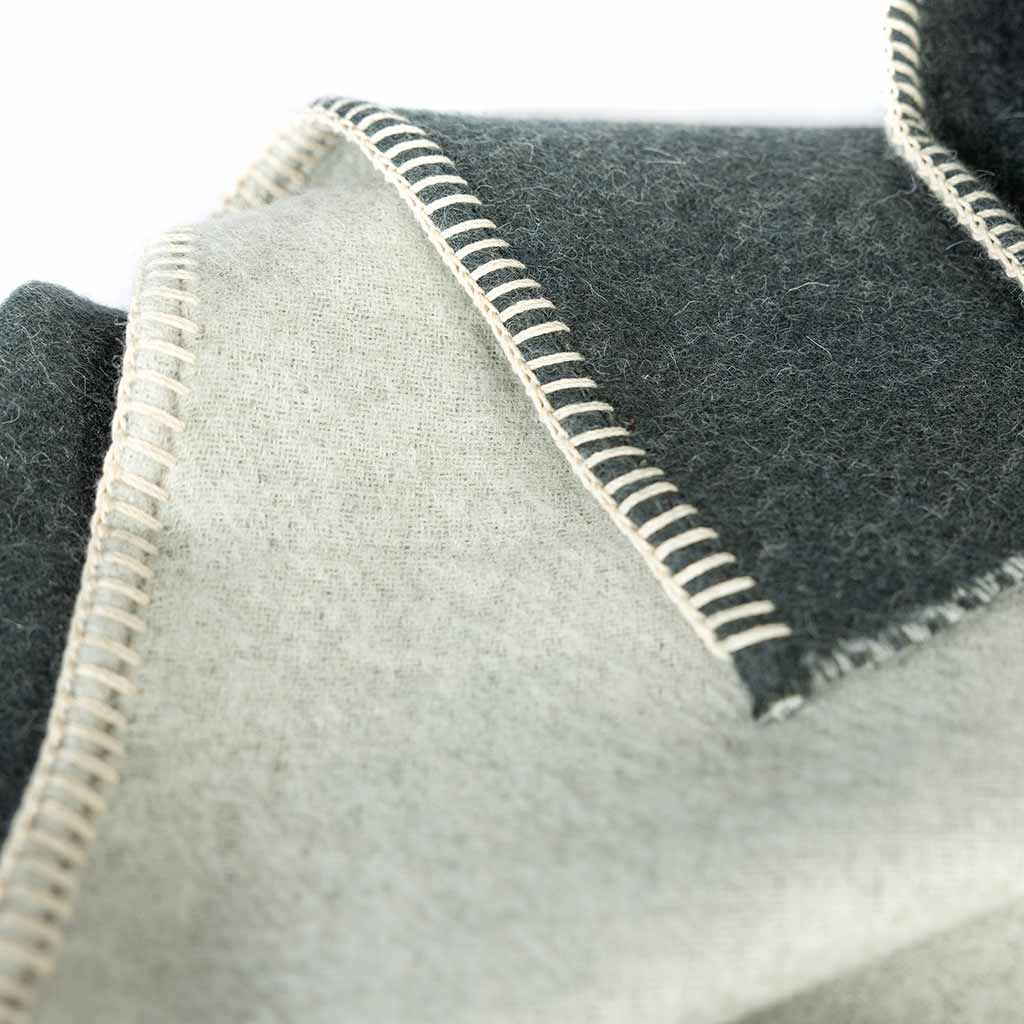 BERLIN REVERSIBLE THROW
