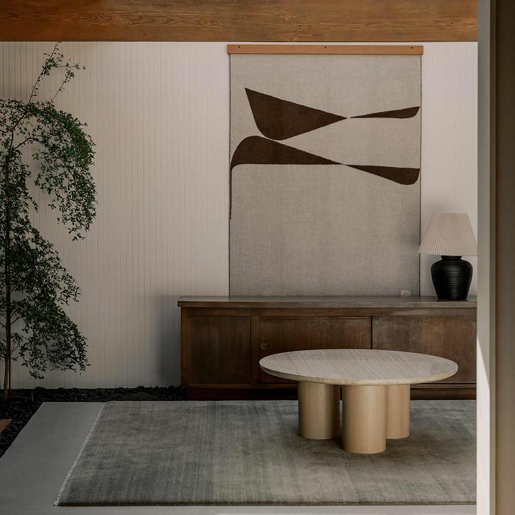 BERLIN REVERSIBLE THROW.  ZERO DYE