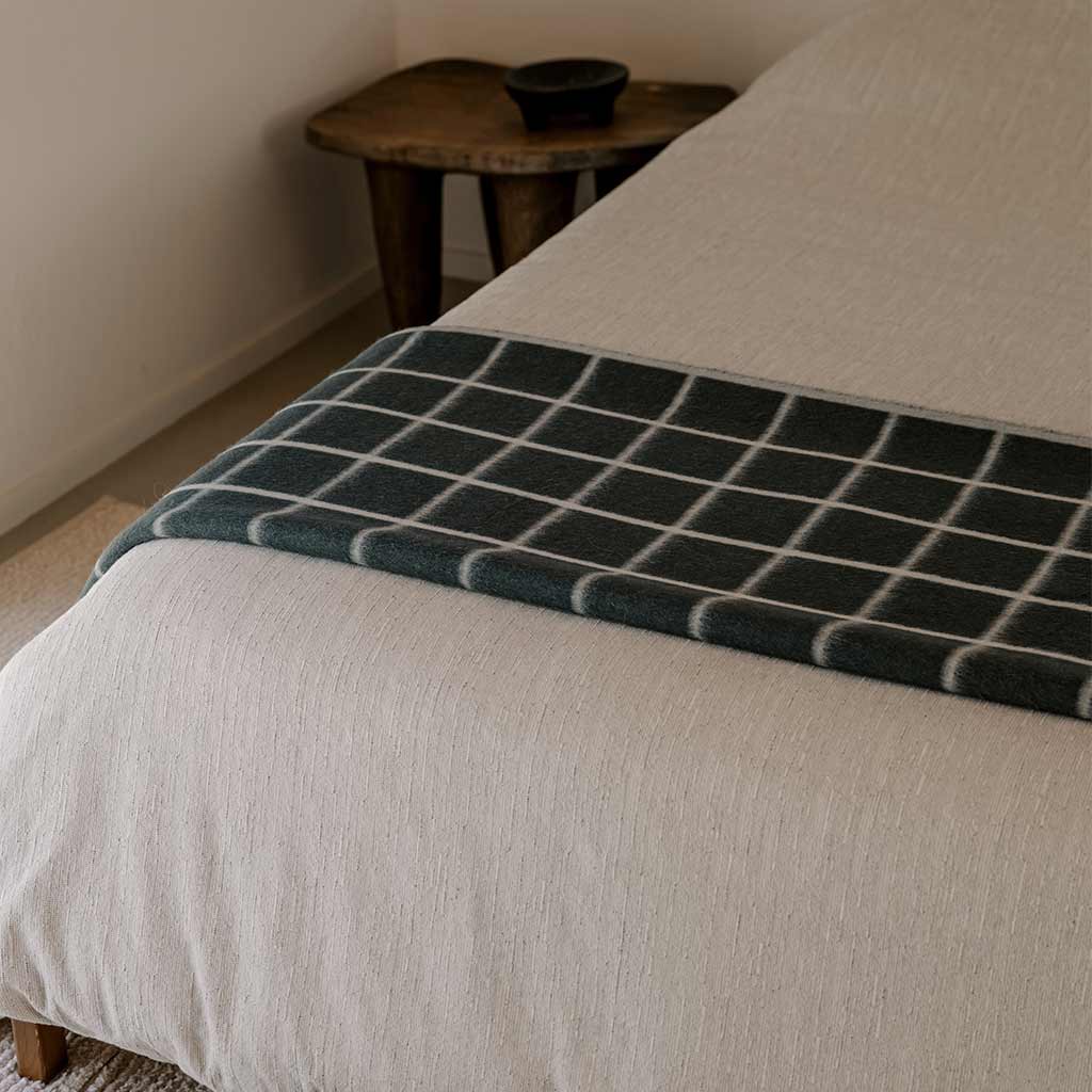 UMI HEIRLOOM BLANKET