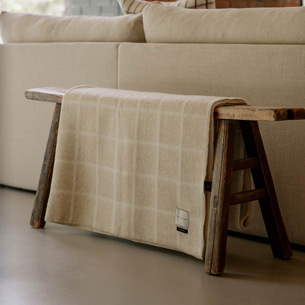 UMI HEIRLOOM BLANKET