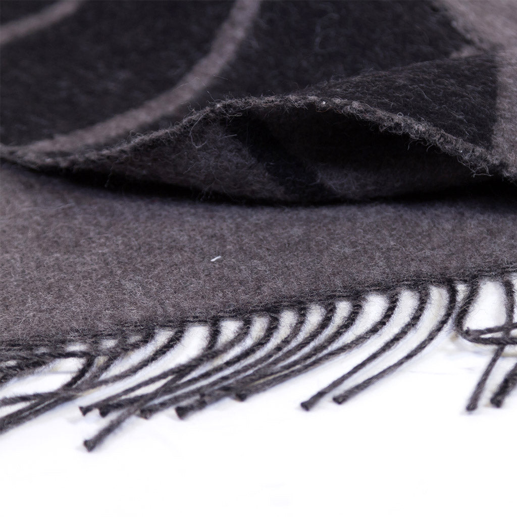 Rattlesnake Reversible Throw