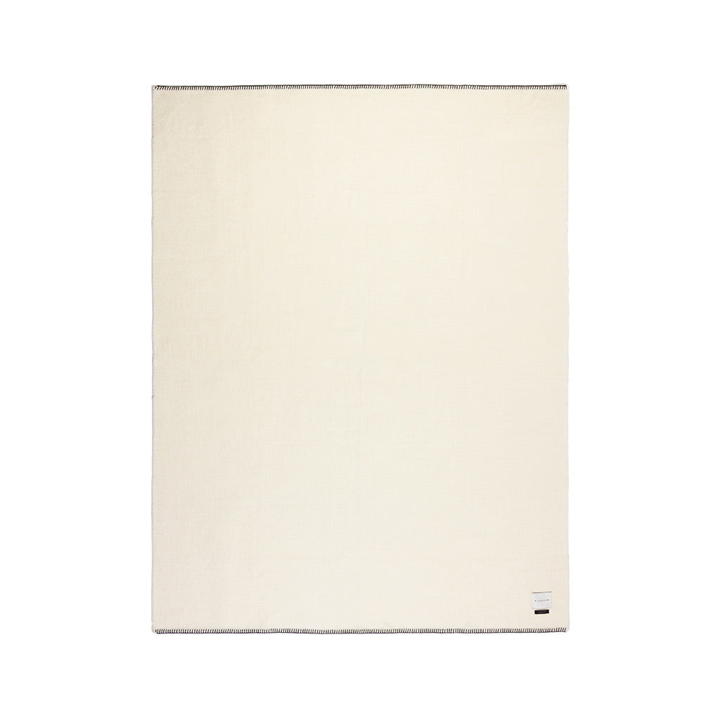 Judd Solid Throw. Zero Dye