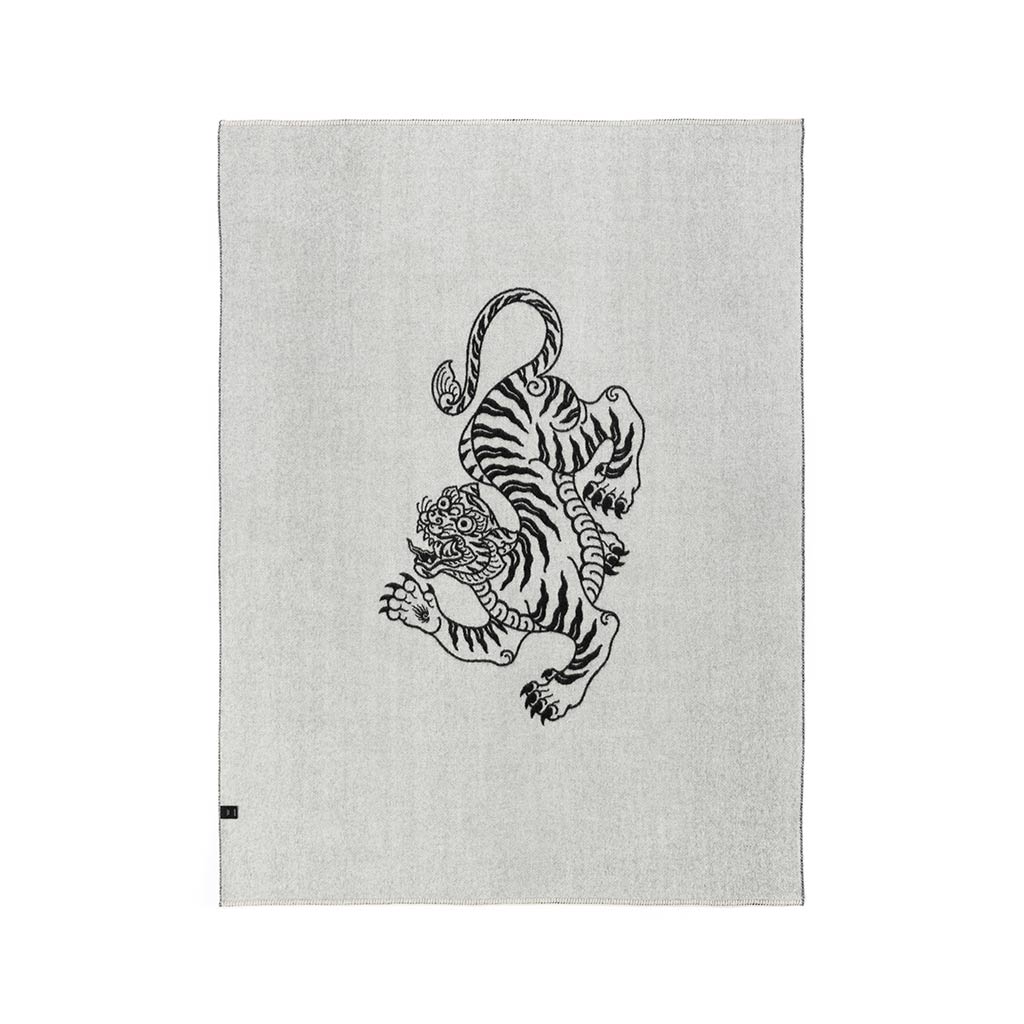 Voodoo Reversible Throw