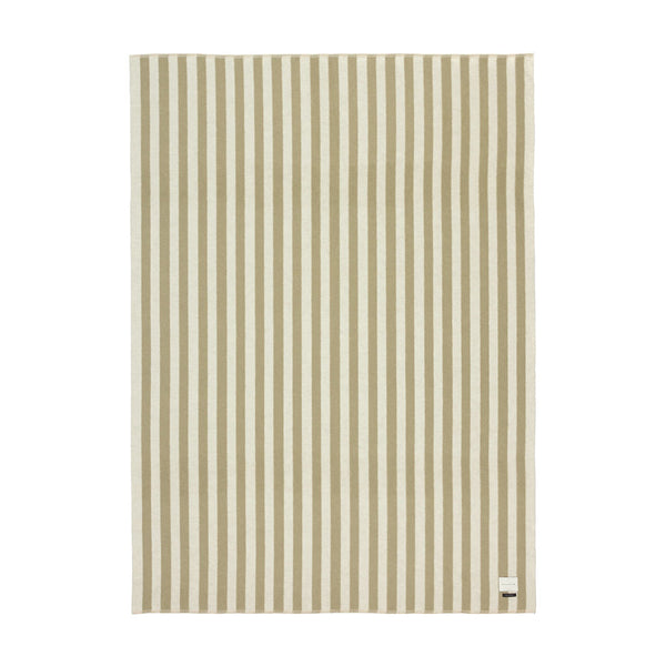 Blacksaw_S7_StillsStripe_BoaIv