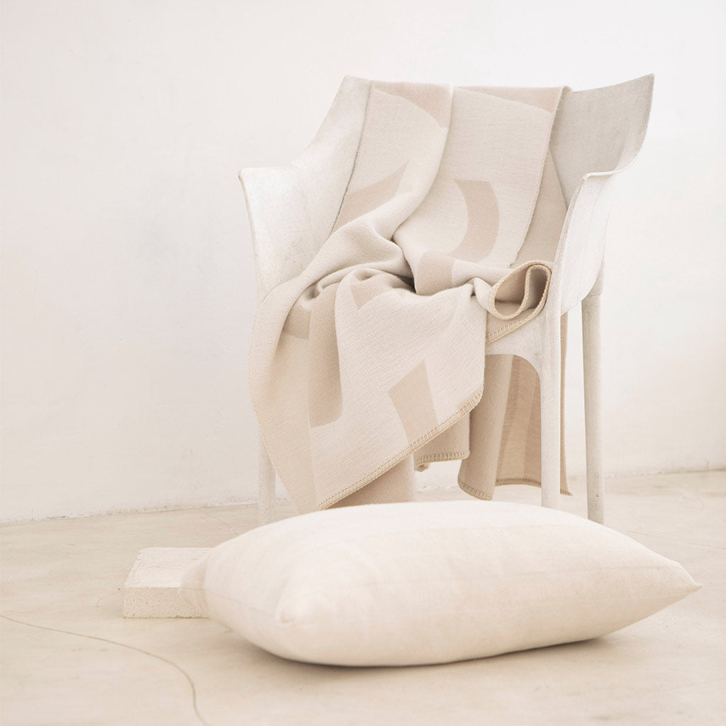 Visions Reversible Throw